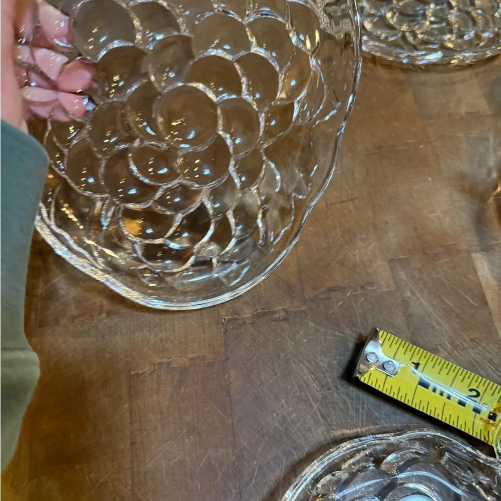 Vintage Clear Pressed Glass Grape Cluster Shaped Plates Serving Dish Set of 6 - Picture 8 of 10